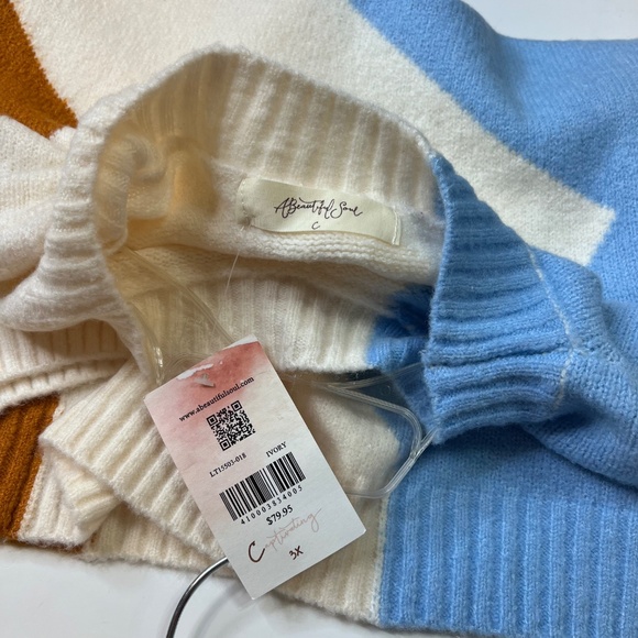 A Beautiful Soul Captivating Abstract Bullover Cowl Neck Sweater NWT - Picture 5 of 10